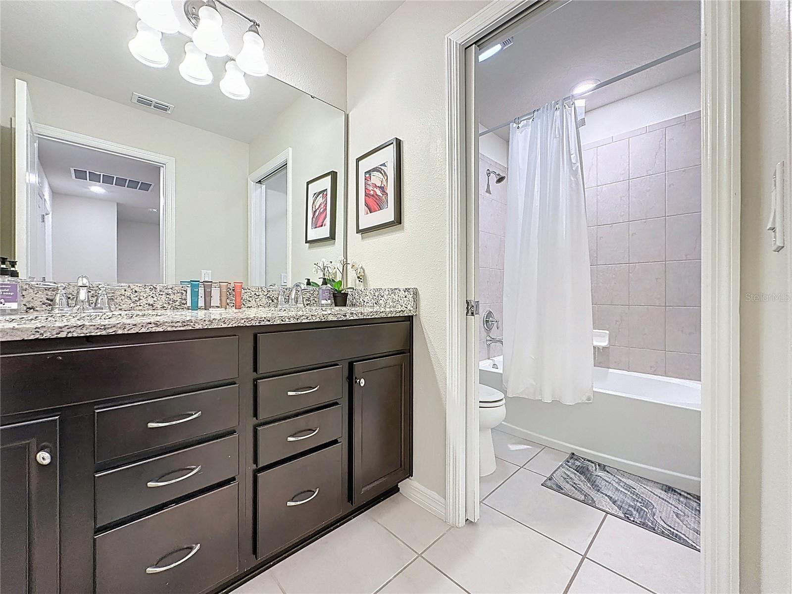 1366 LAVA TREE DR, DAVENPORT, FL, 33897