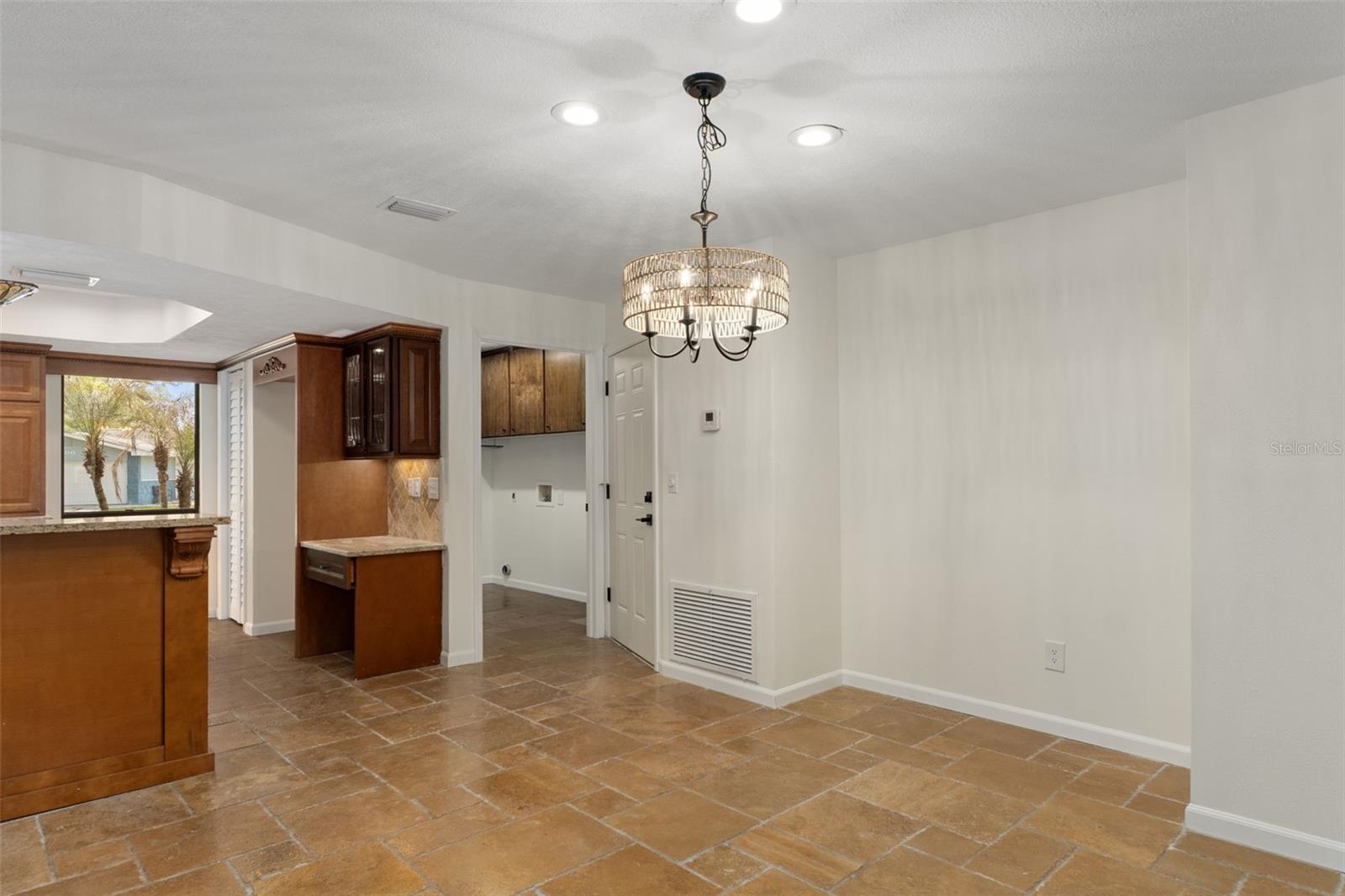 239 SE PARADISE POINT RD, CRYSTAL RIVER, FL, 34429