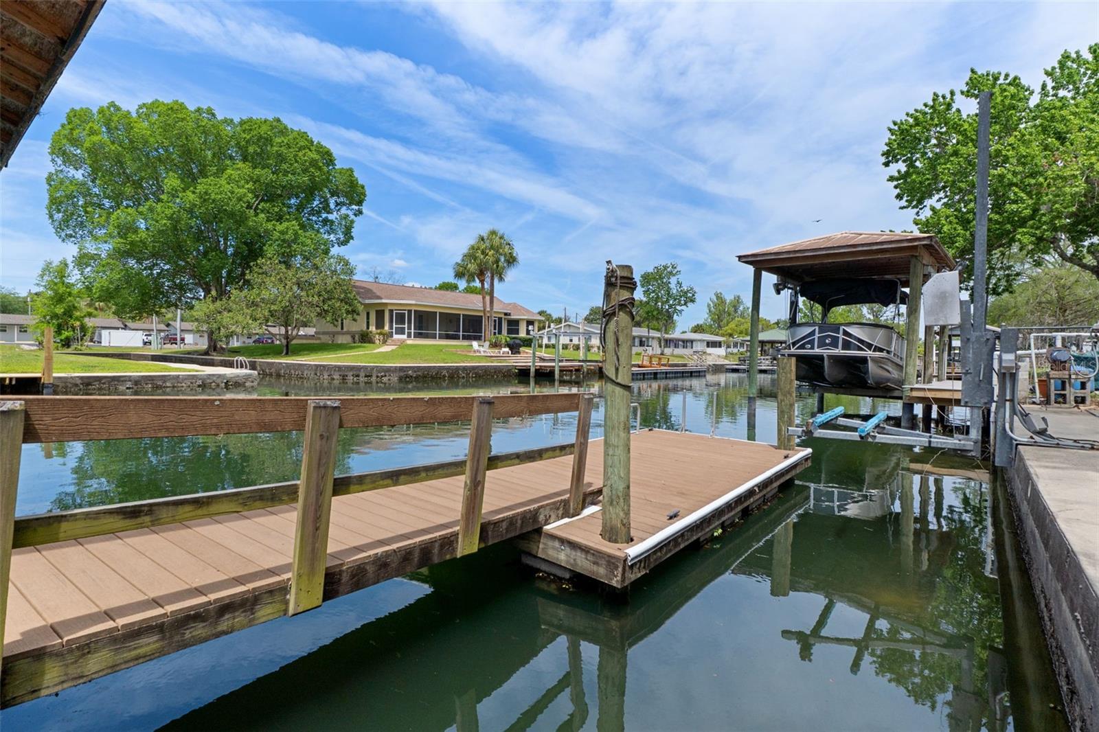 239 SE PARADISE POINT RD, CRYSTAL RIVER, FL, 34429