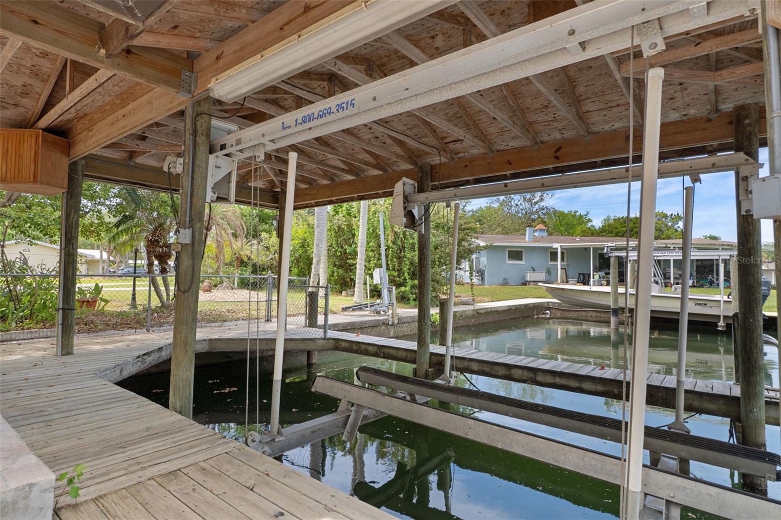 239 SE PARADISE POINT RD, CRYSTAL RIVER, FL, 34429