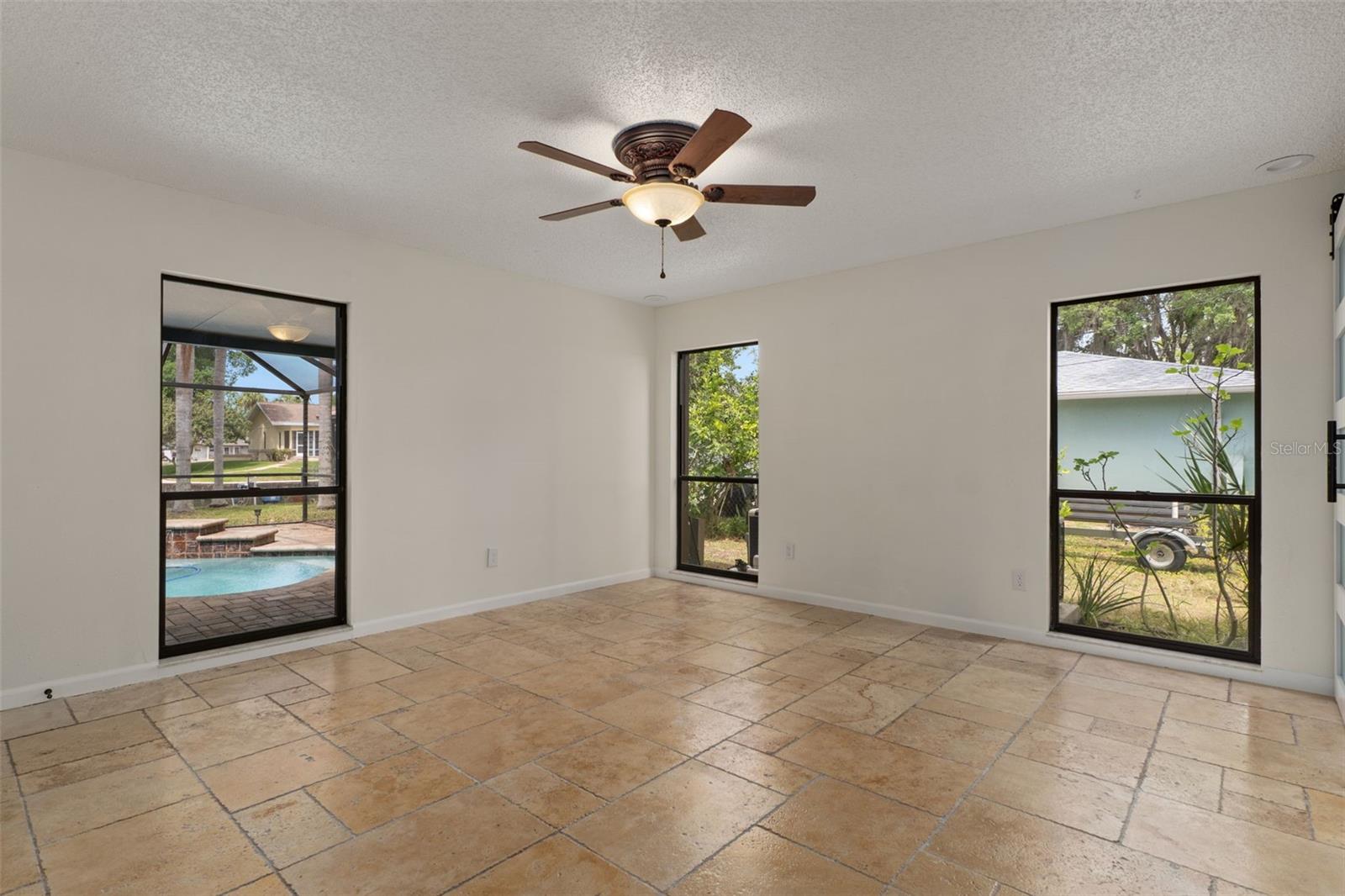 239 SE PARADISE POINT RD, CRYSTAL RIVER, FL, 34429