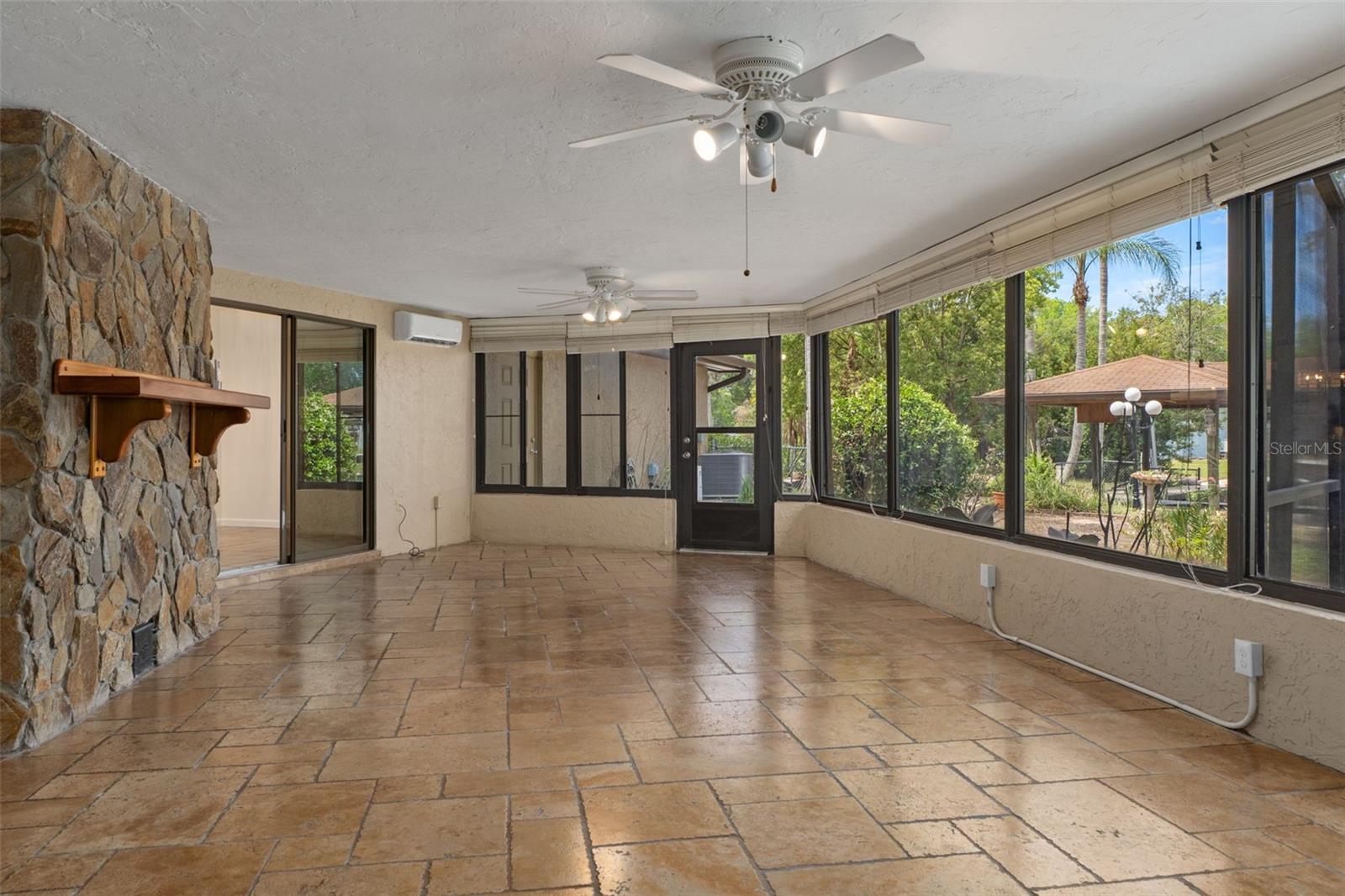 239 SE PARADISE POINT RD, CRYSTAL RIVER, FL, 34429