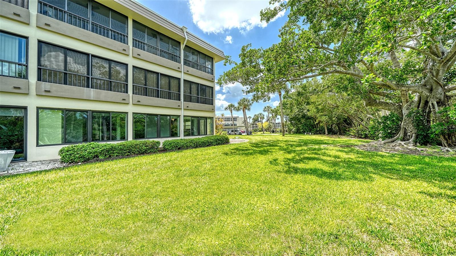 225 HOURGLASS WAY #106, SARASOTA, FL, 34242