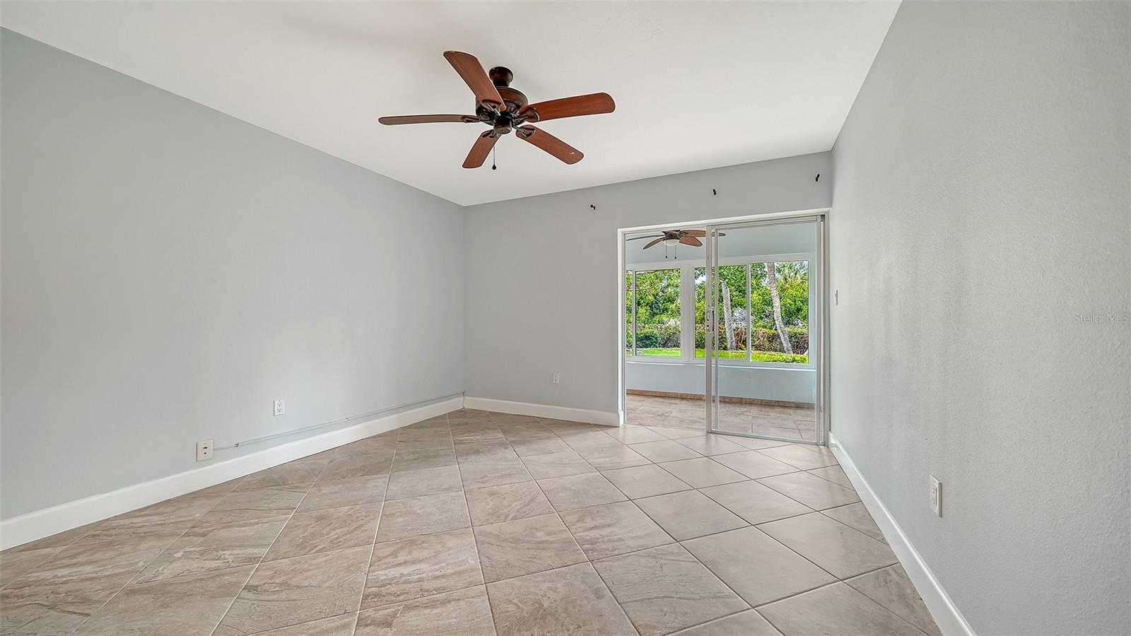 225 HOURGLASS WAY #106, SARASOTA, FL, 34242