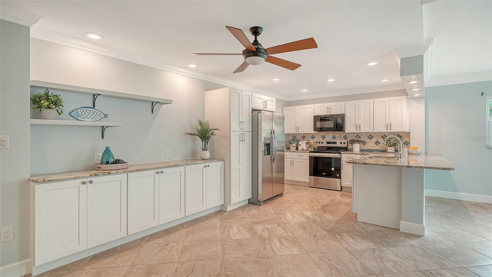 225 HOURGLASS WAY #106, SARASOTA, FL, 34242