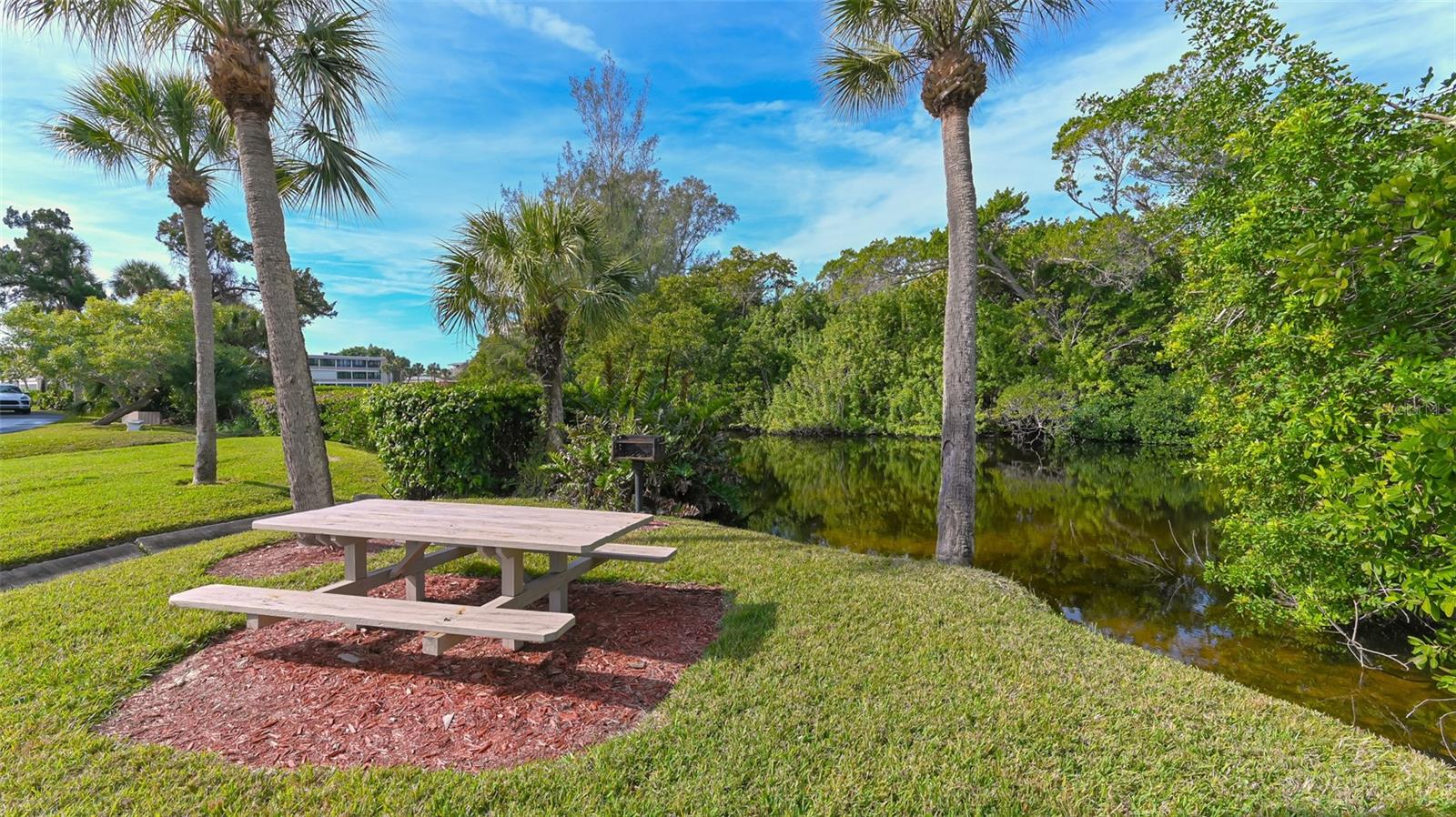 225 HOURGLASS WAY #106, SARASOTA, FL, 34242