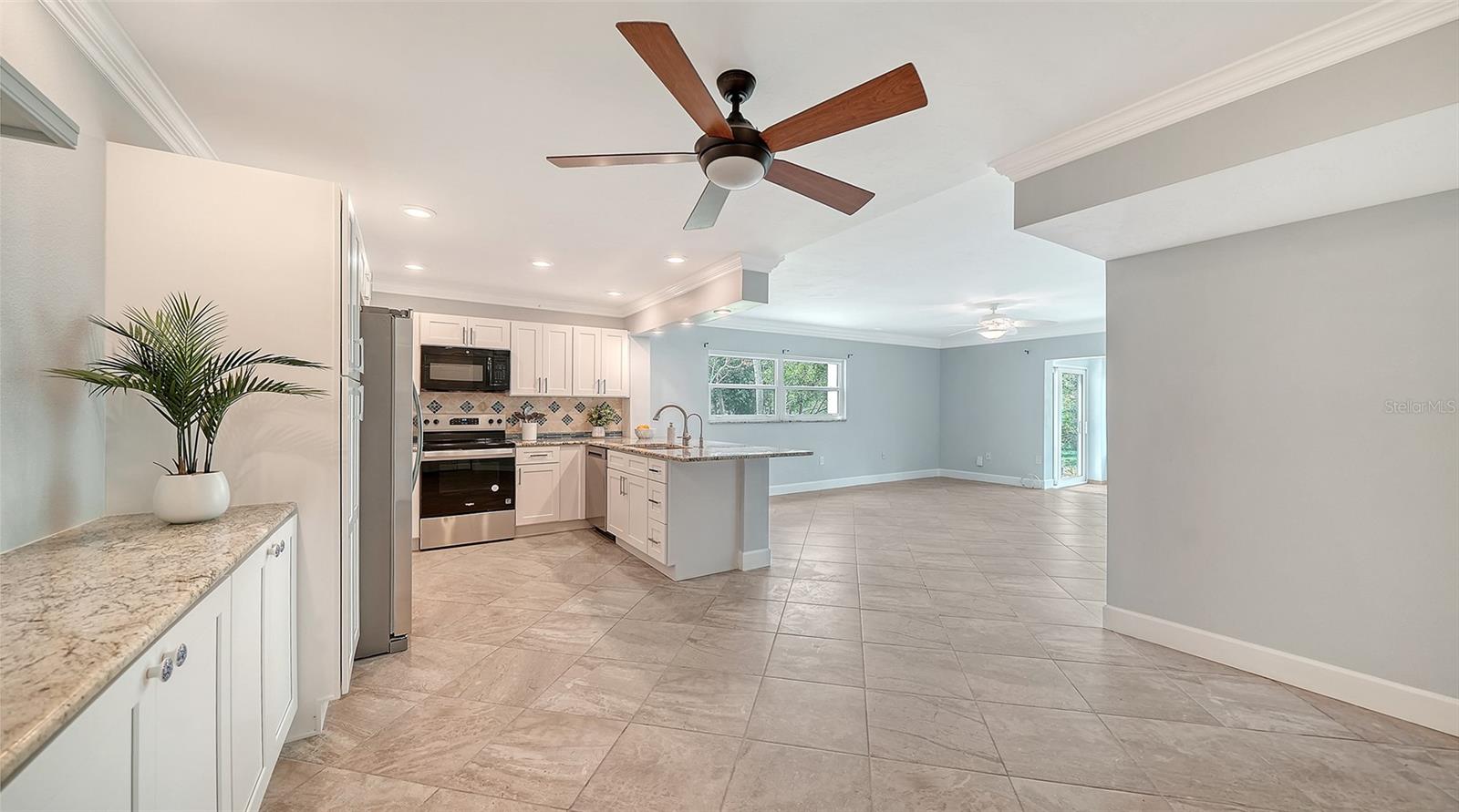225 HOURGLASS WAY #106, SARASOTA, FL, 34242