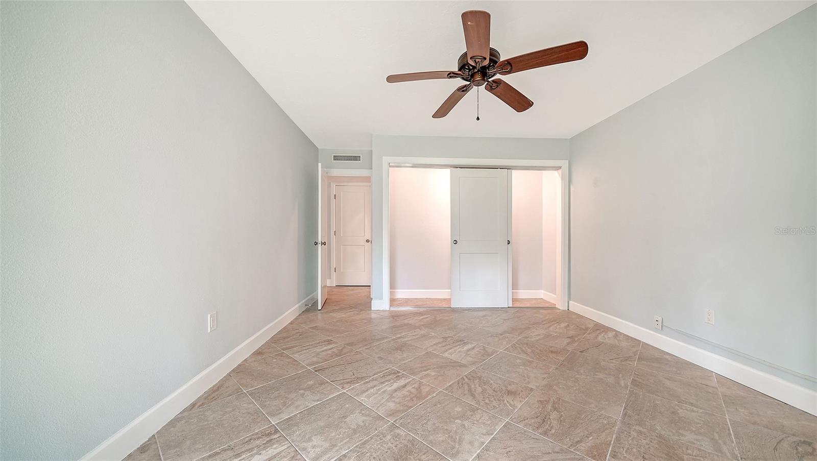 225 HOURGLASS WAY #106, SARASOTA, FL, 34242