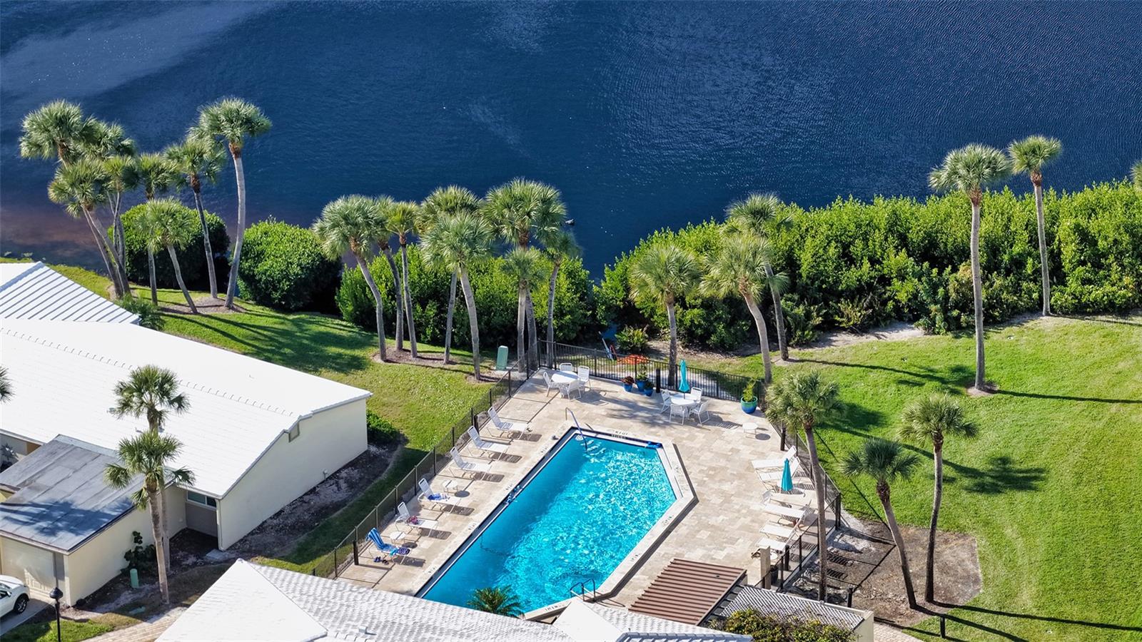 225 HOURGLASS WAY #106, SARASOTA, FL, 34242