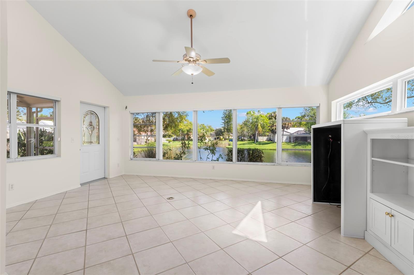 TB8478204 Property Photo