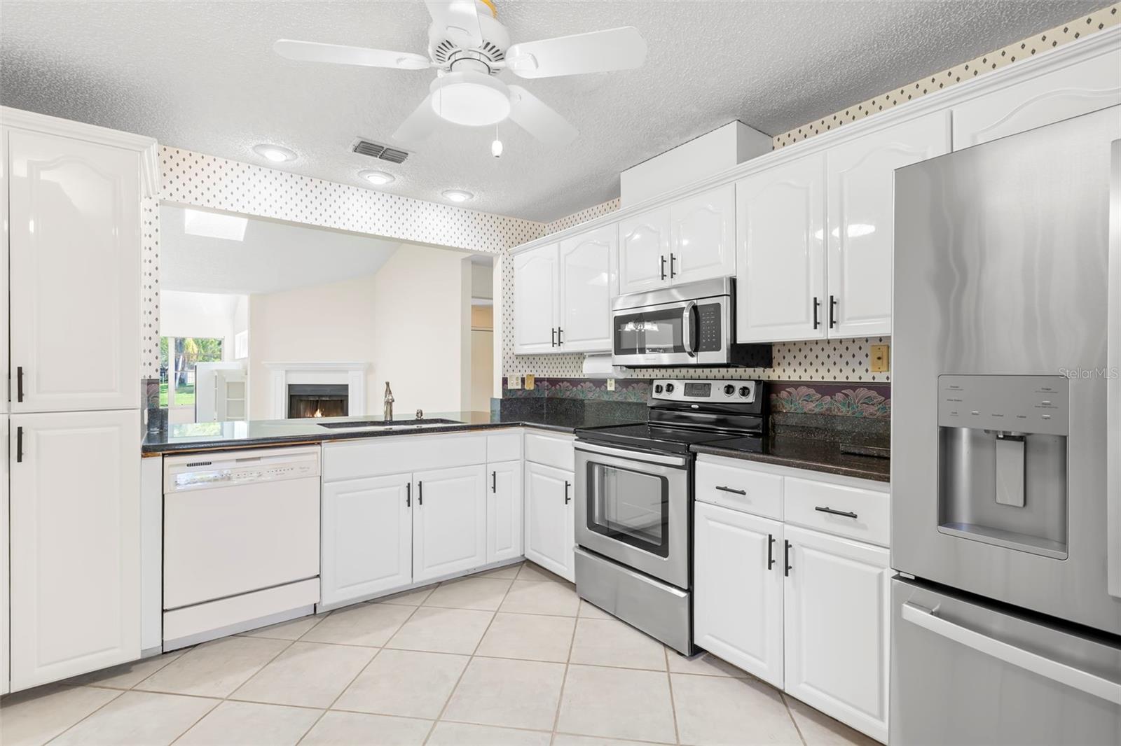 TB8478204 Property Photo