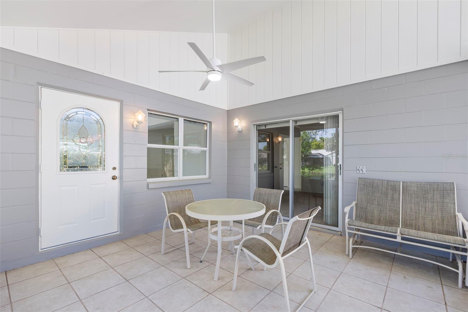 TB8478204 Property Photo