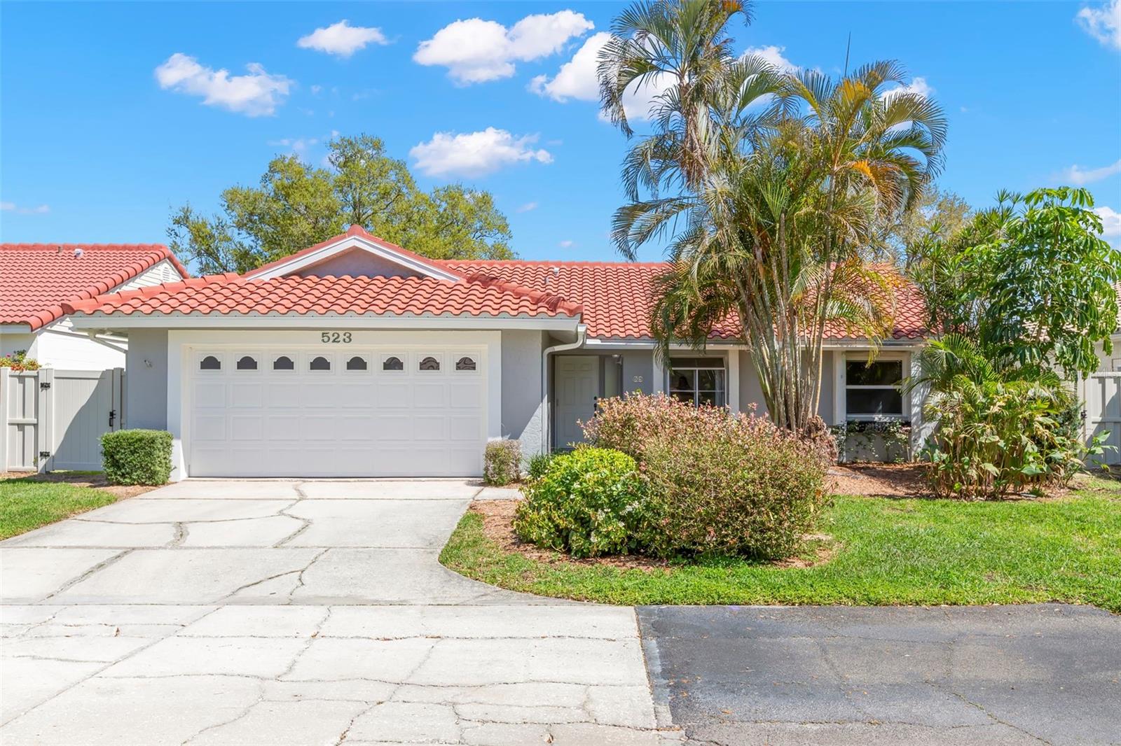 TB8478204 Property Photo