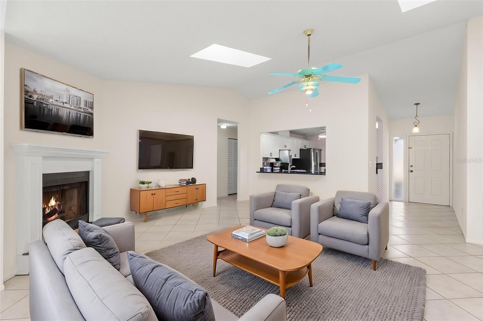 TB8478204 Property Photo