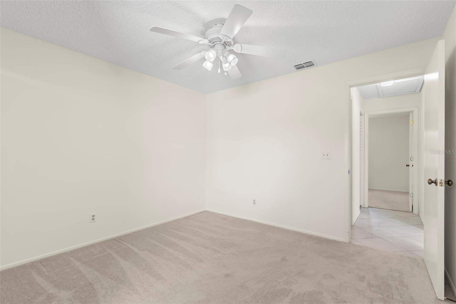 TB8478204 Property Photo