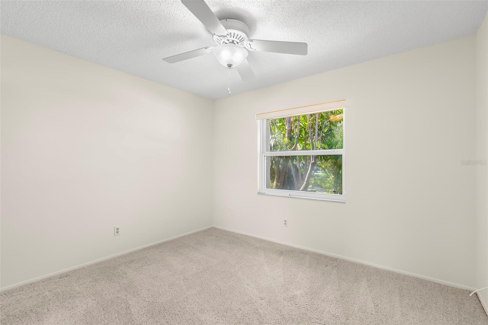 TB8478204 Property Photo