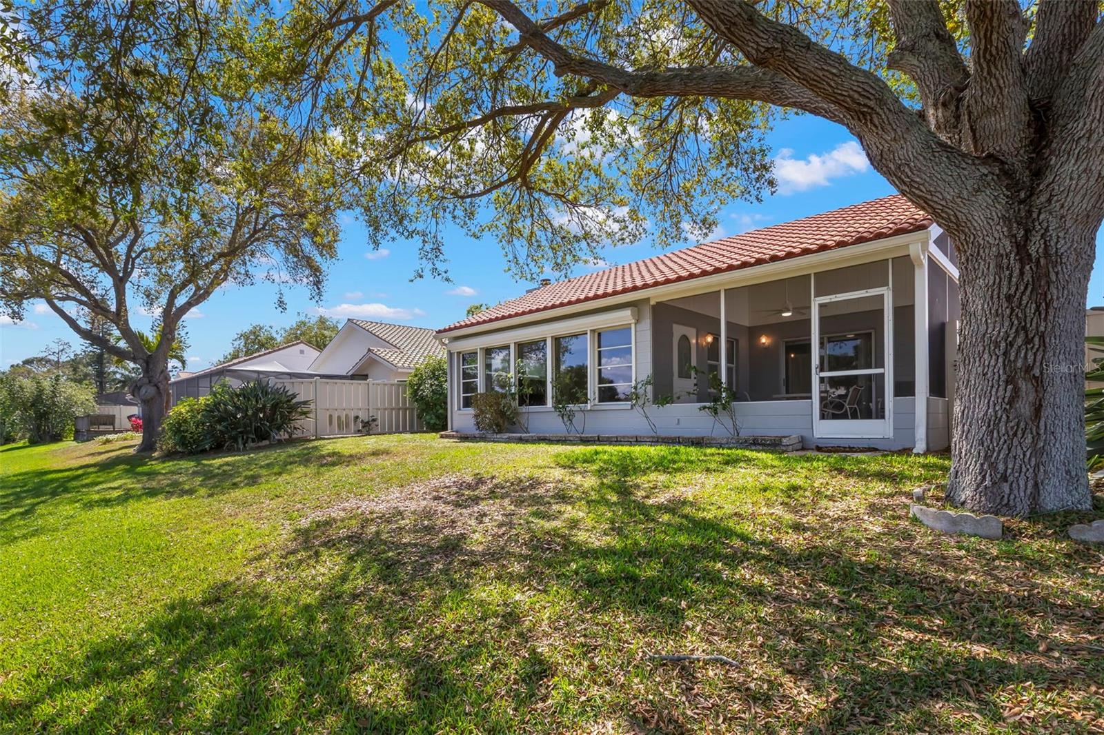 TB8478204 Property Photo