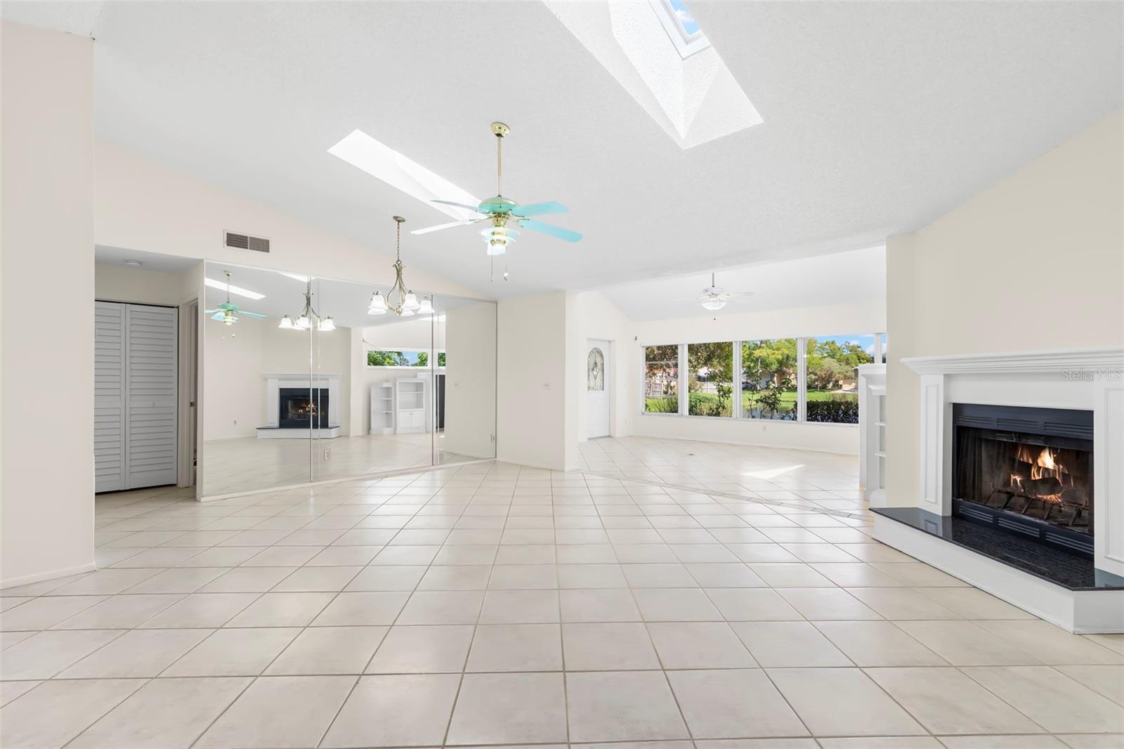 TB8478204 Property Photo