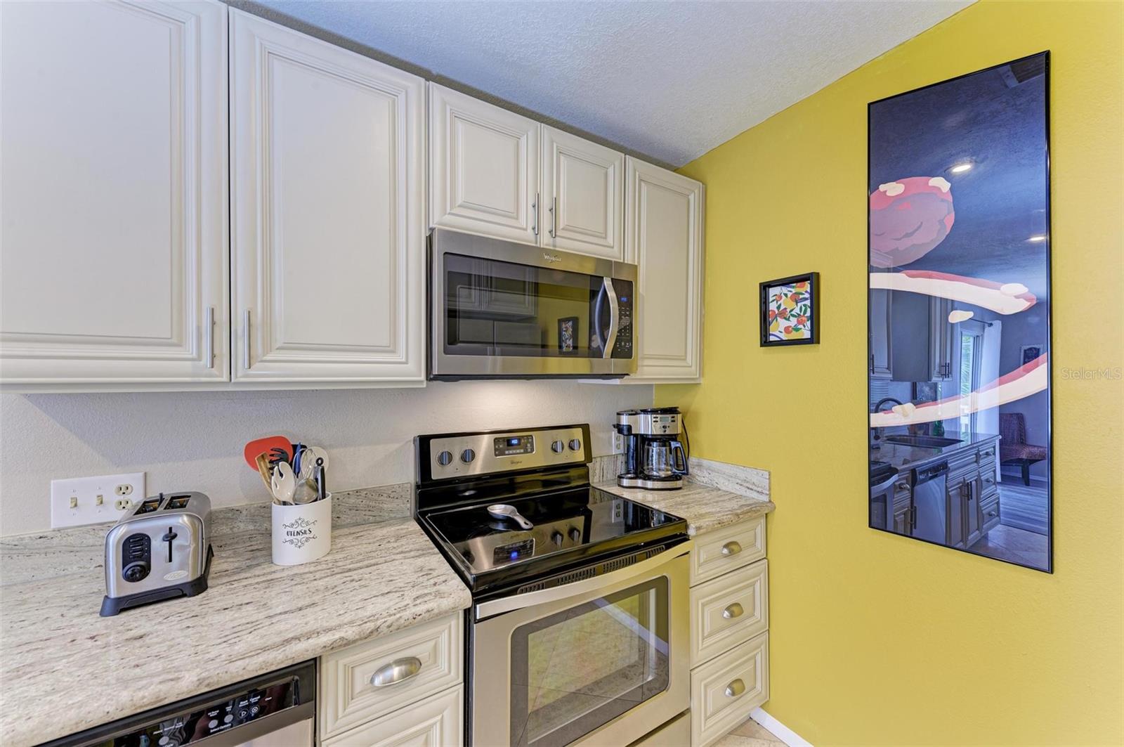 6311 GULF DR, HOLMES BEACH, FL, 34217