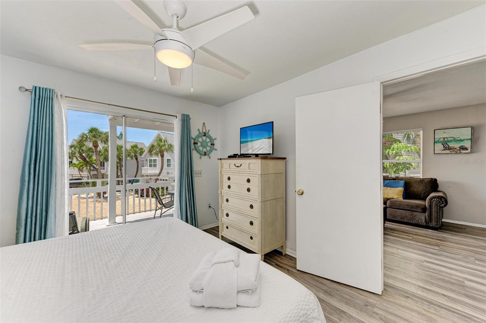 6311 GULF DR, HOLMES BEACH, FL, 34217