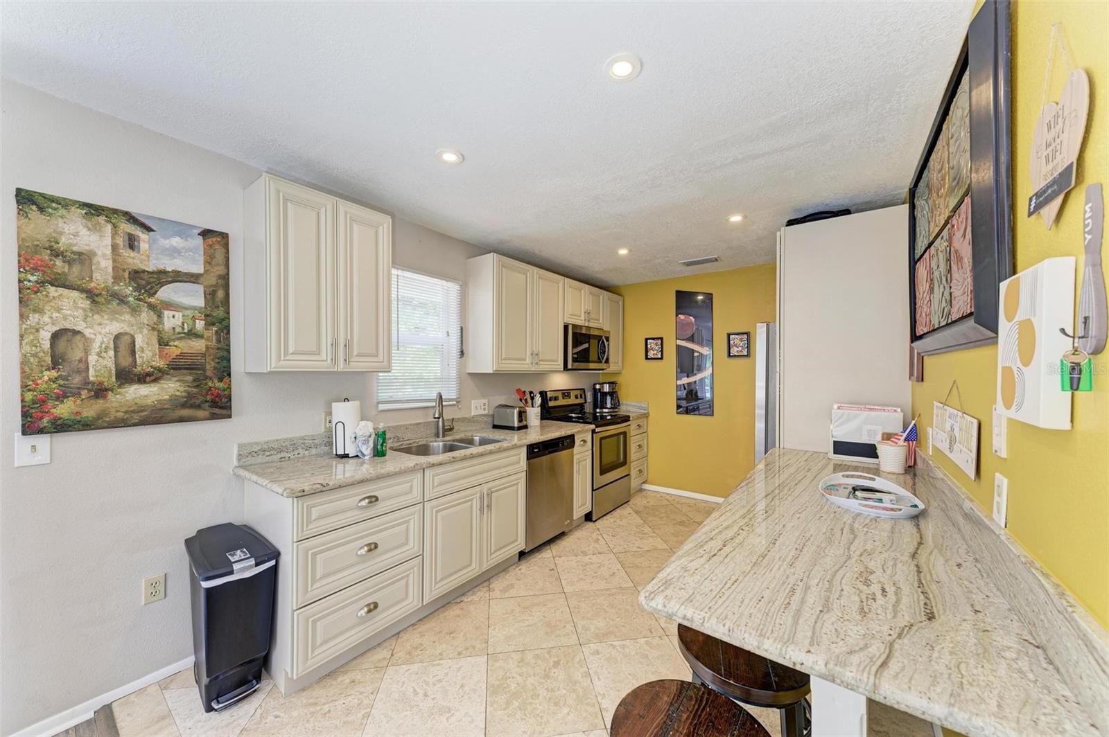 6311 GULF DR, HOLMES BEACH, FL, 34217