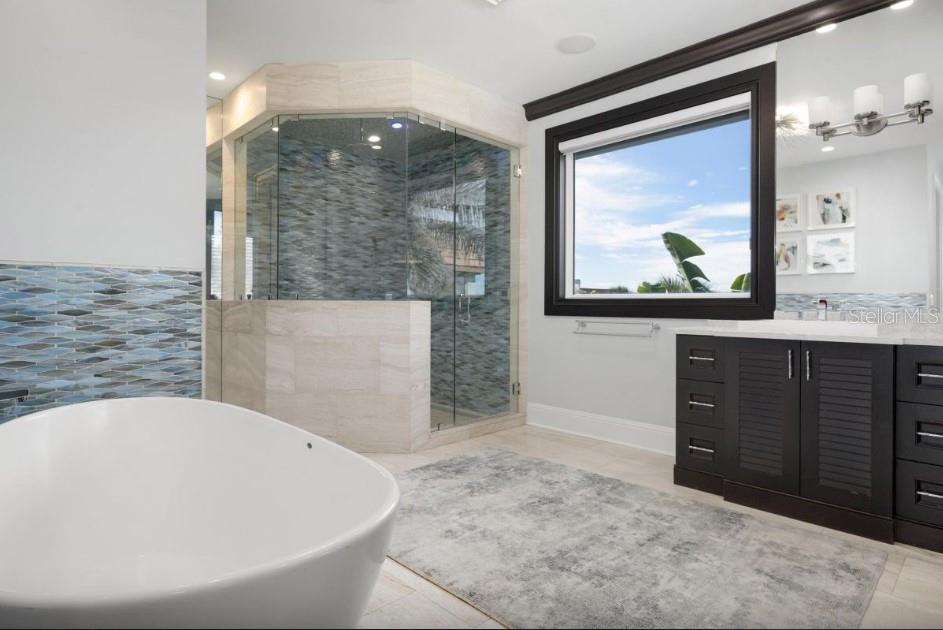 A4683250 Property Photo