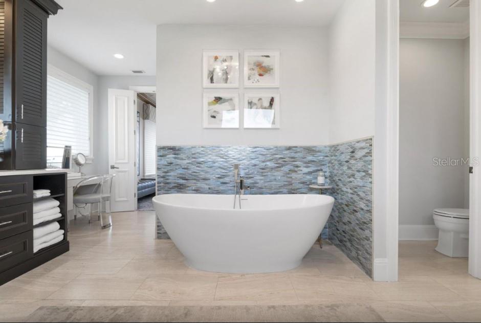 A4683250 Property Photo