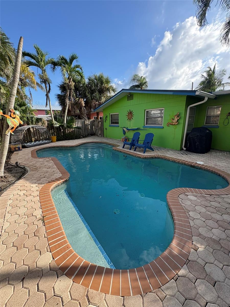 2111 AVENUE B, BRADENTON BEACH, FL, 34217