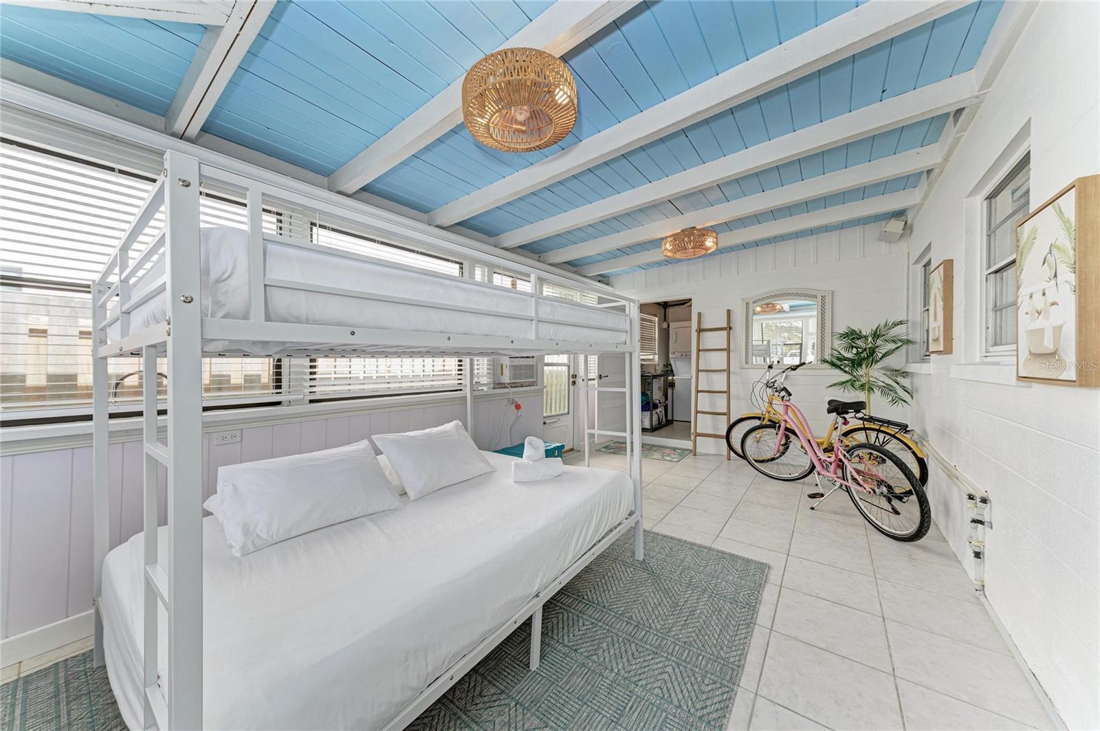 2111 AVENUE B, BRADENTON BEACH, FL, 34217