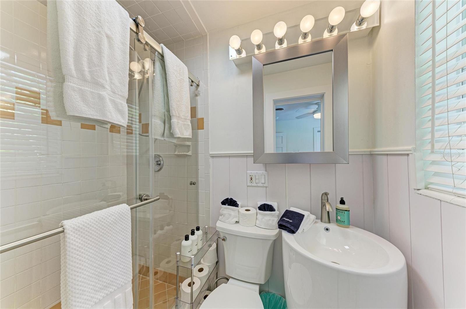 2111 AVENUE B, BRADENTON BEACH, FL, 34217