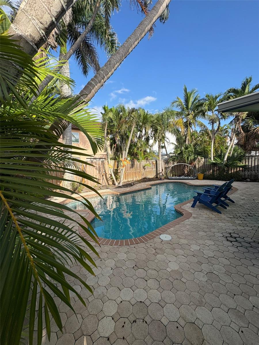 2111 AVENUE B, BRADENTON BEACH, FL, 34217