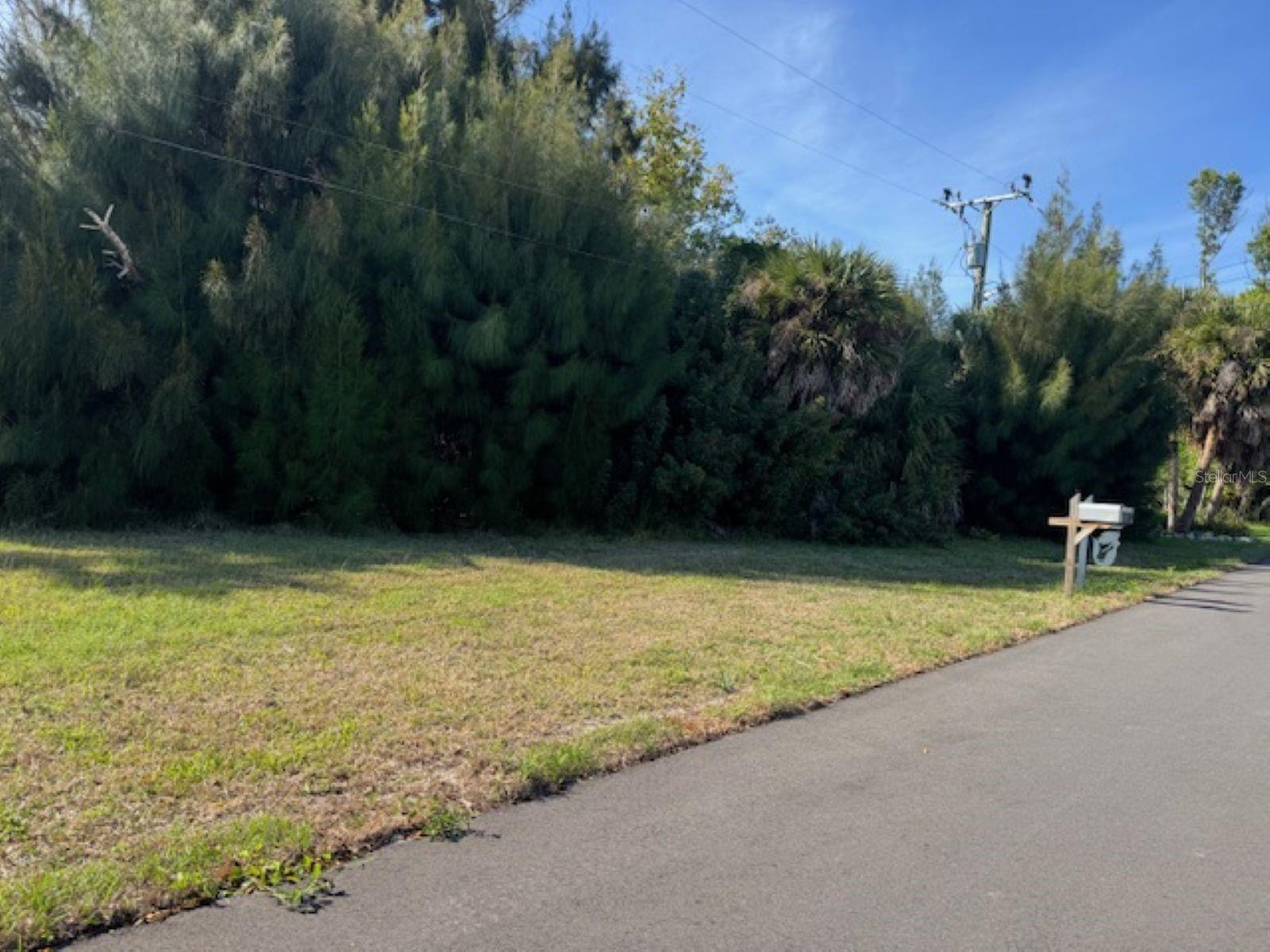 75 GREEN DOLPHIN DR N, PLACIDA, FL, 33946