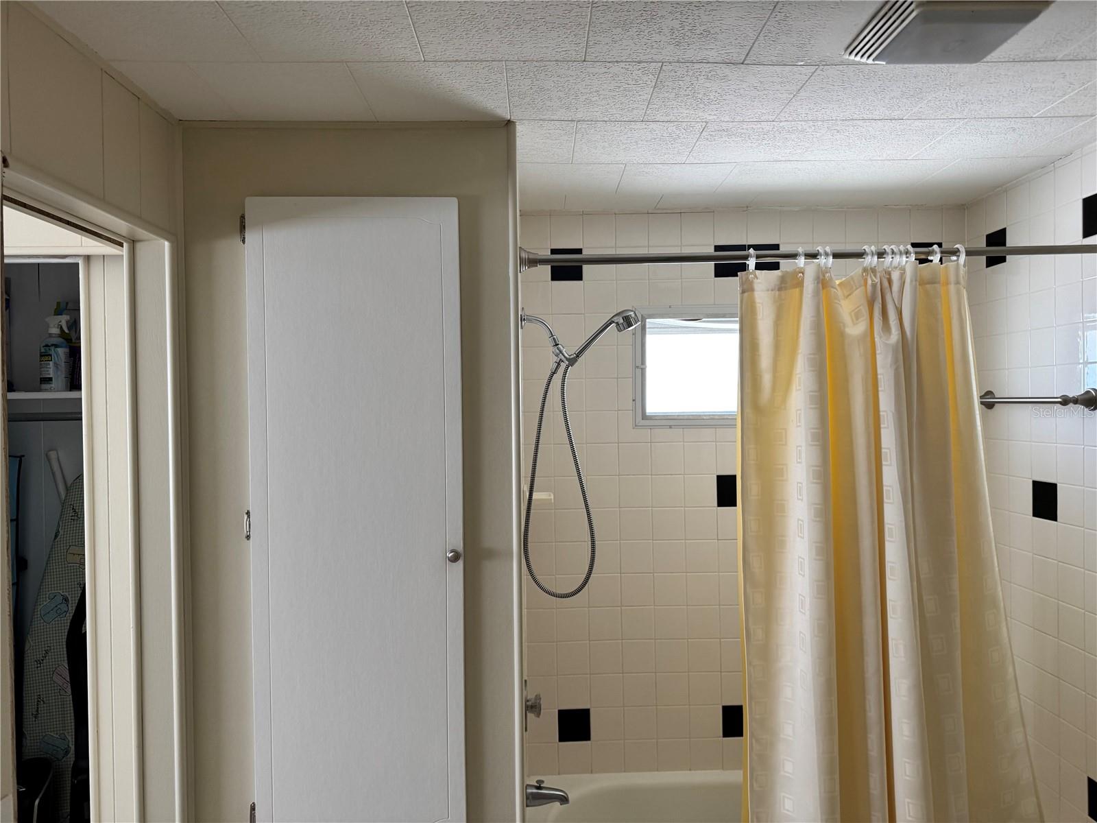 C7522260 Property Photo