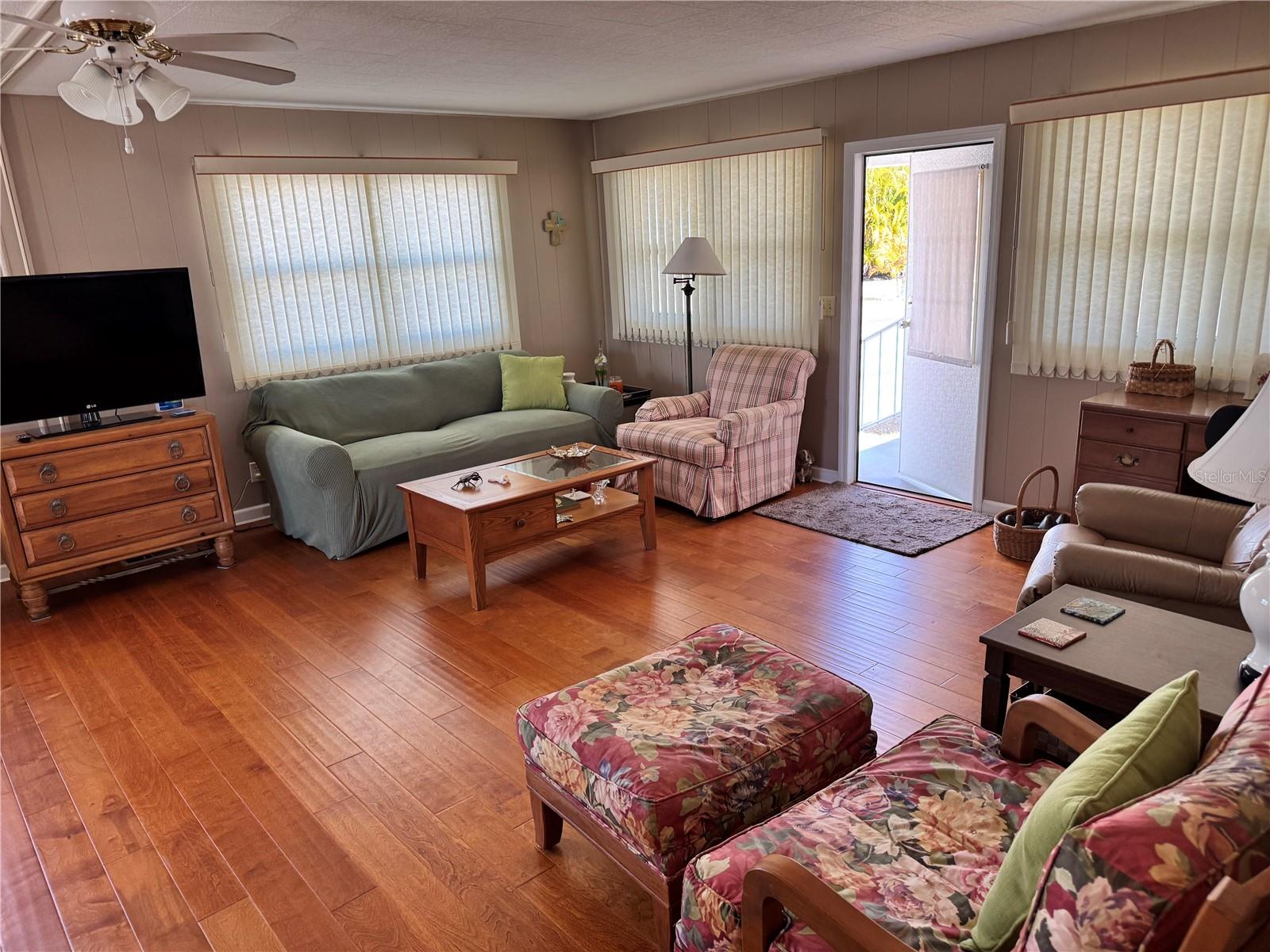 C7522260 Property Photo