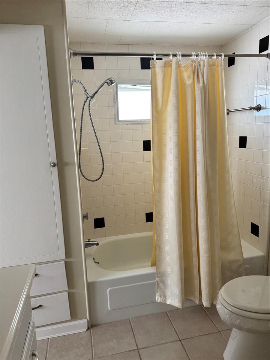 C7522260 Property Photo