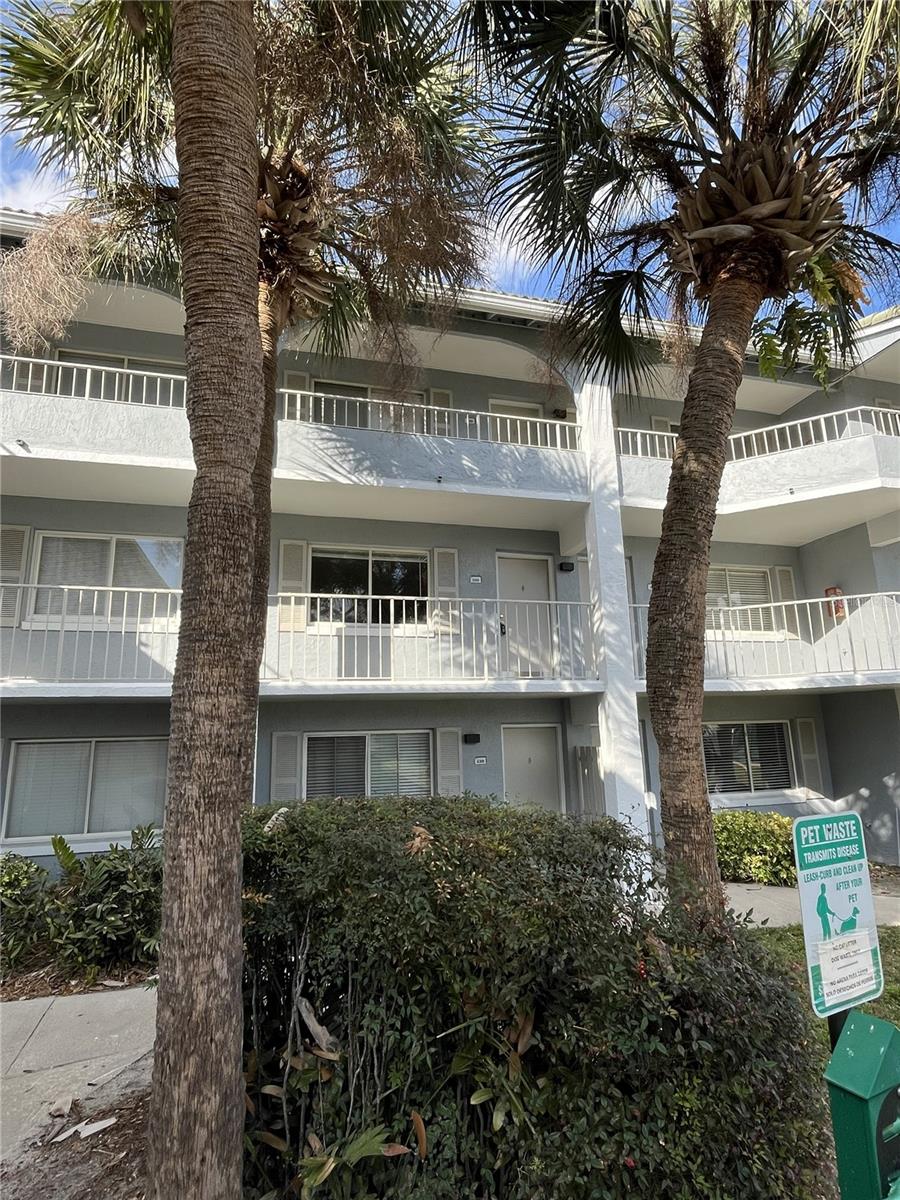 121 OYSTER BAY CIR #220, ALTAMONTE SPRINGS, FL, 32701