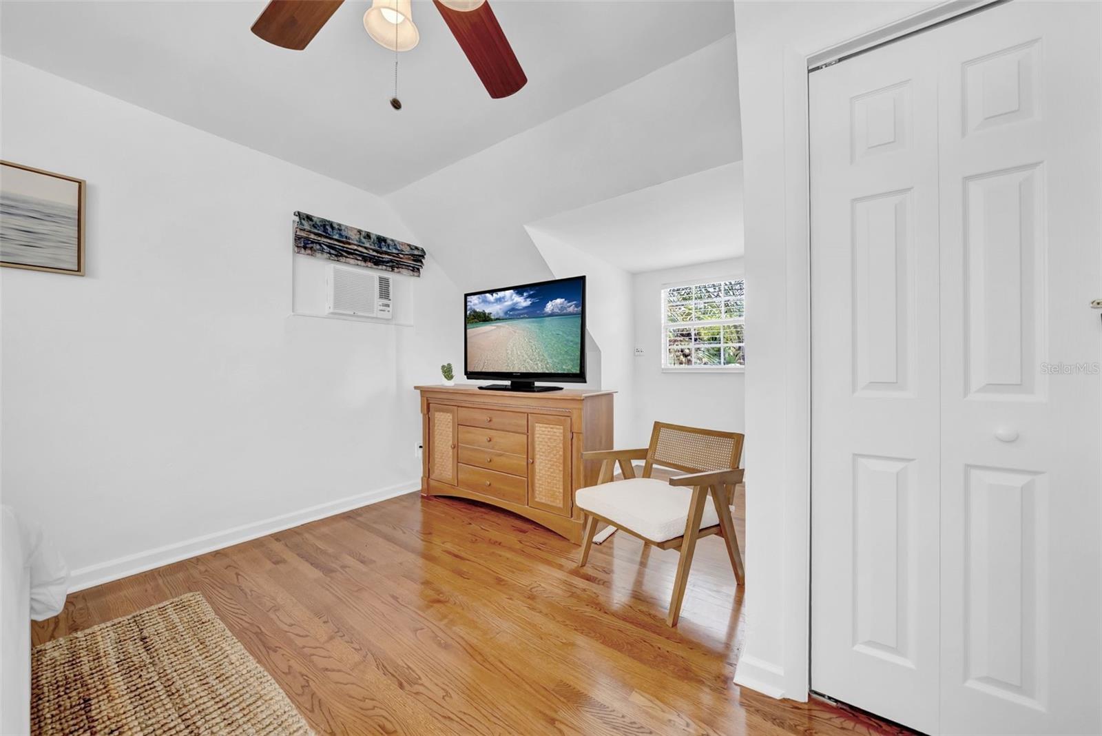 4924 SHETLAND AVE, TAMPA, FL, 33615