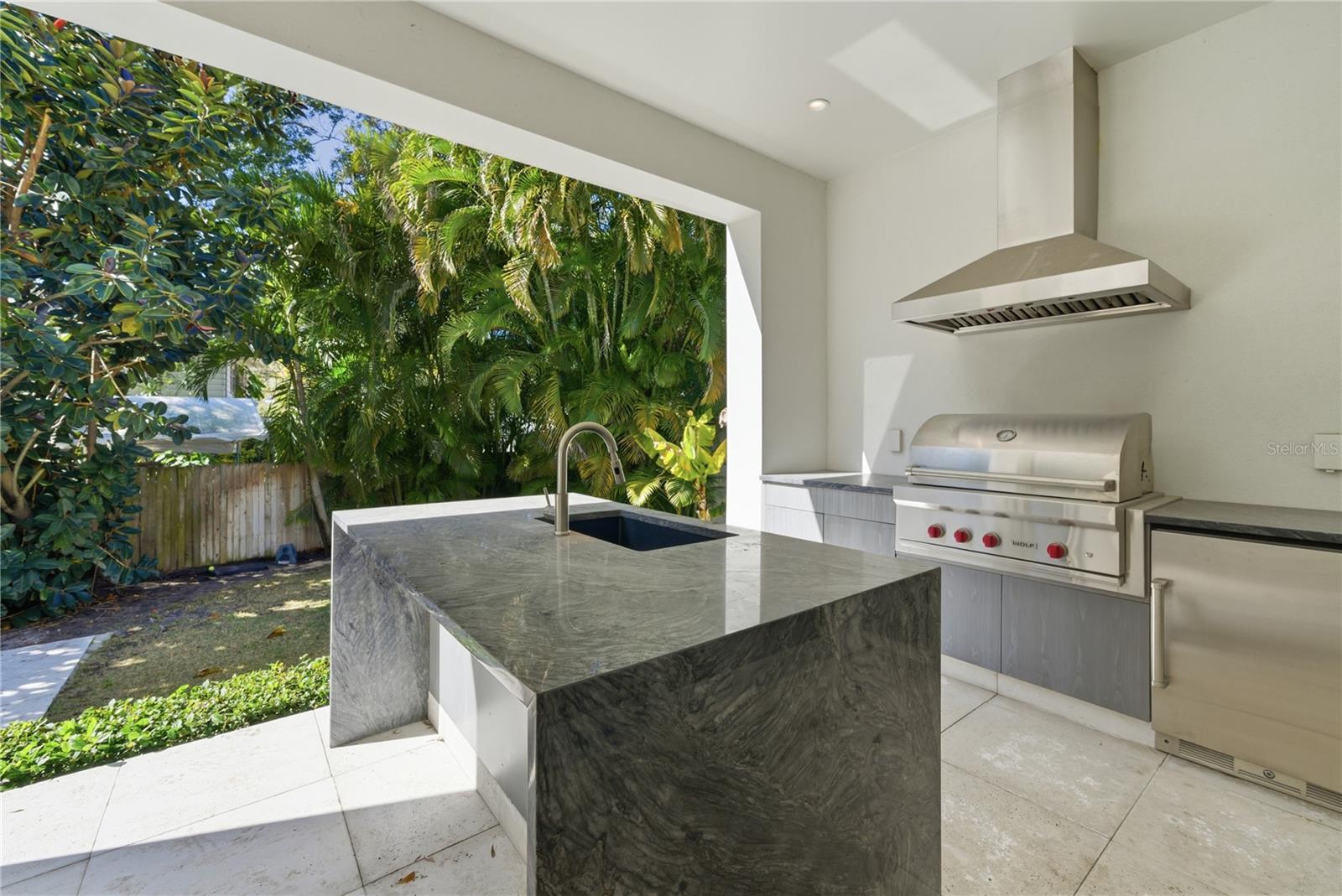 TB8478470 Property Photo