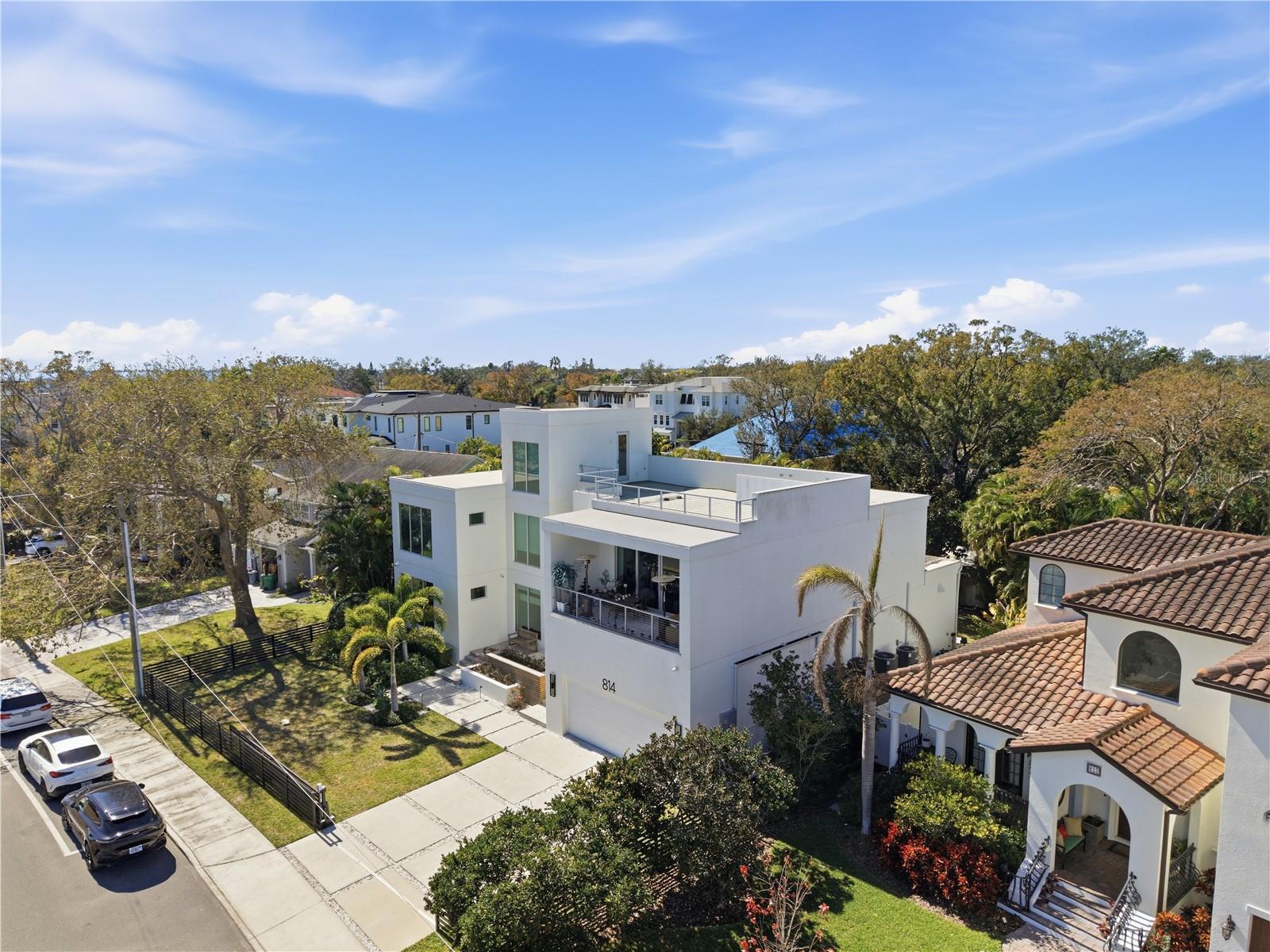 TB8478470 Property Photo