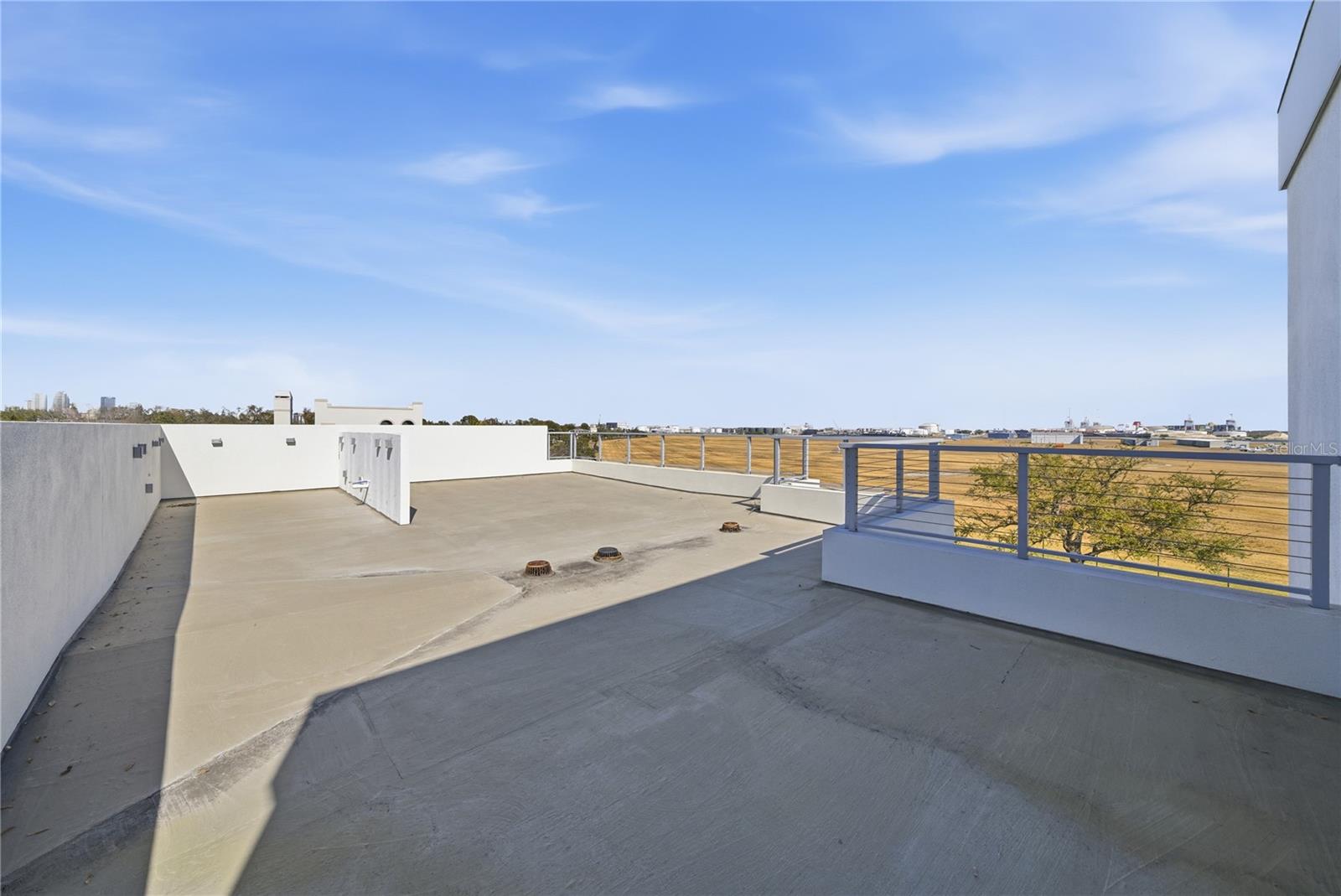 TB8478470 Property Photo