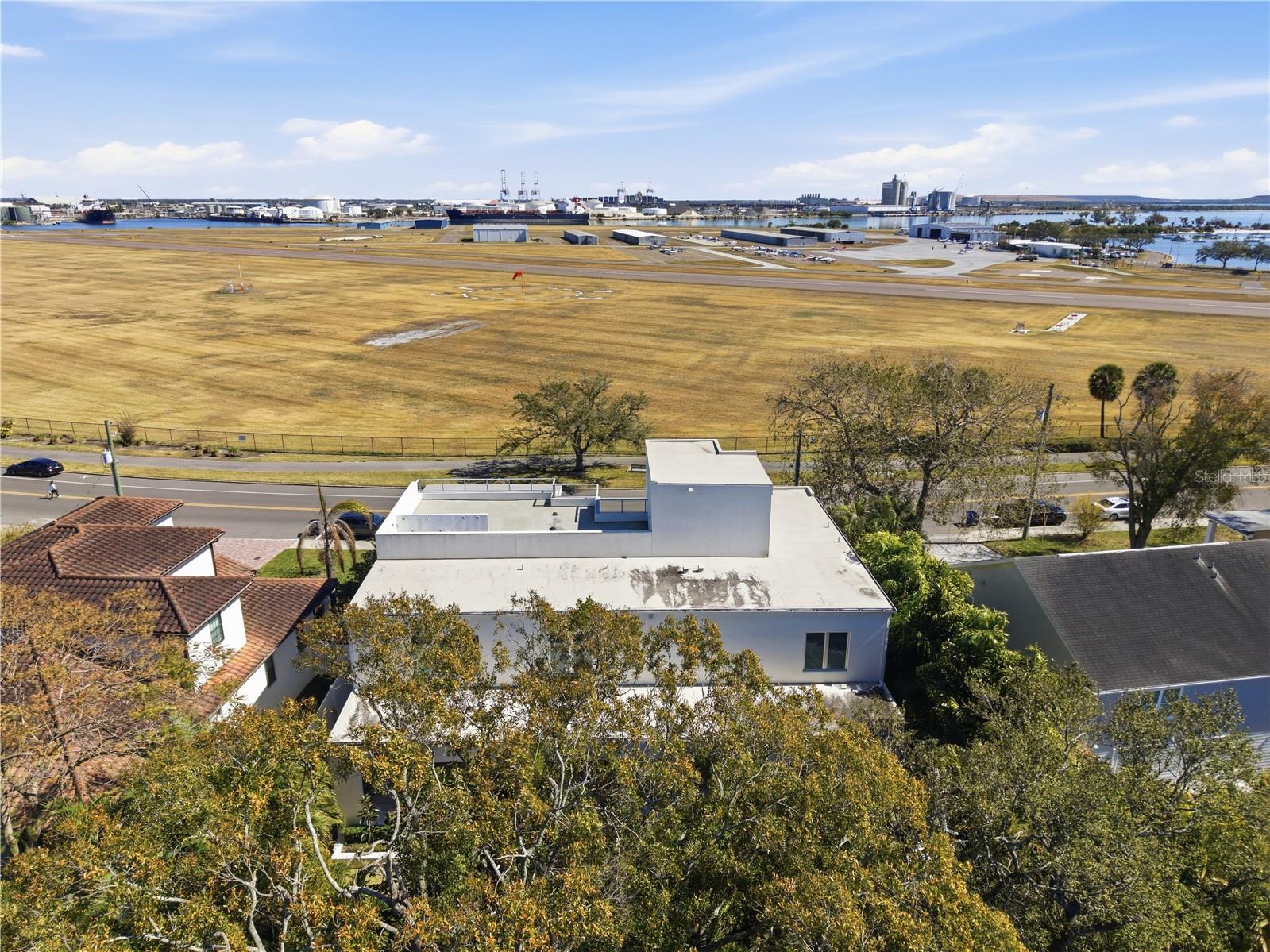 TB8478470 Property Photo