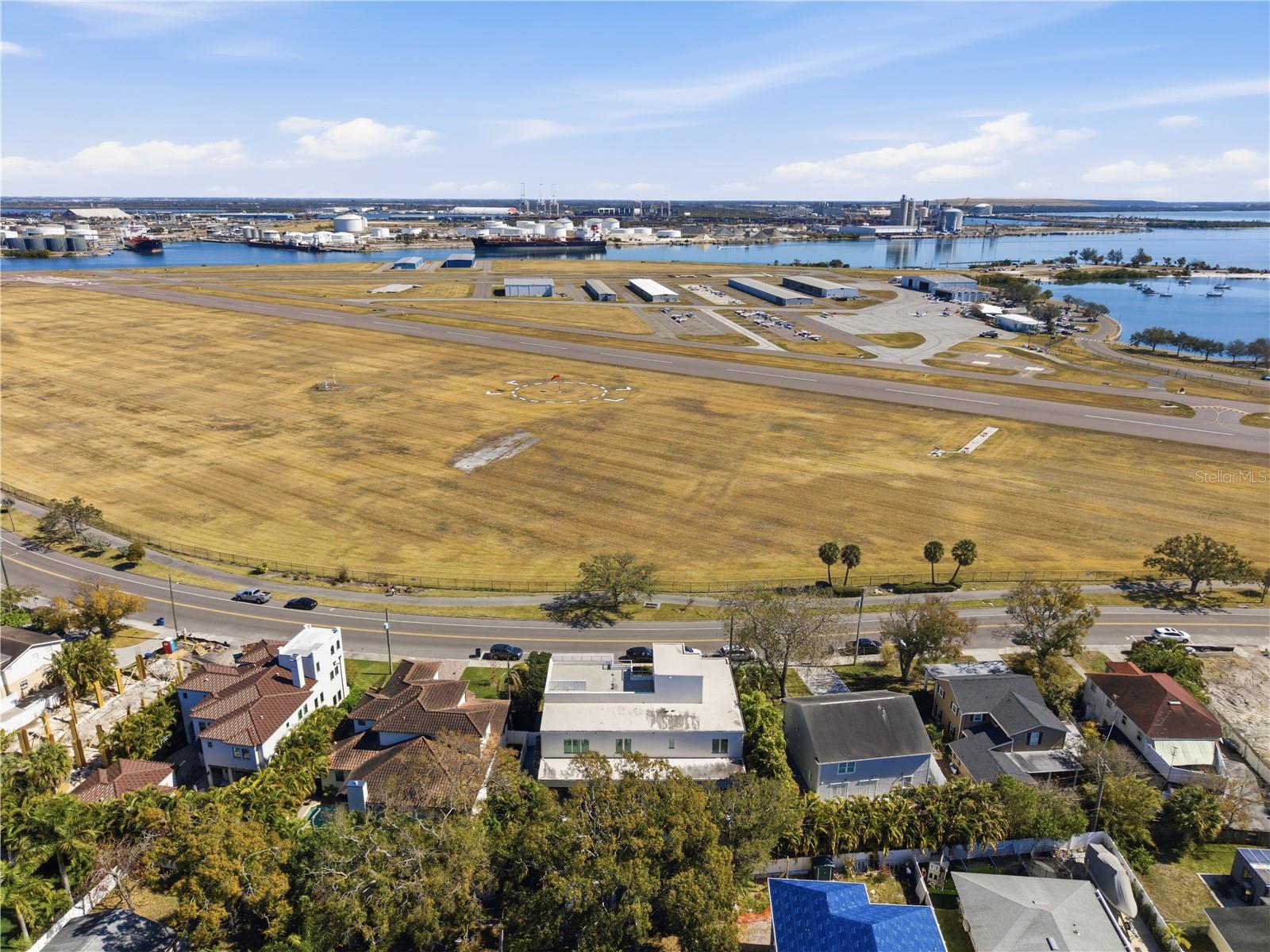 TB8478470 Property Photo