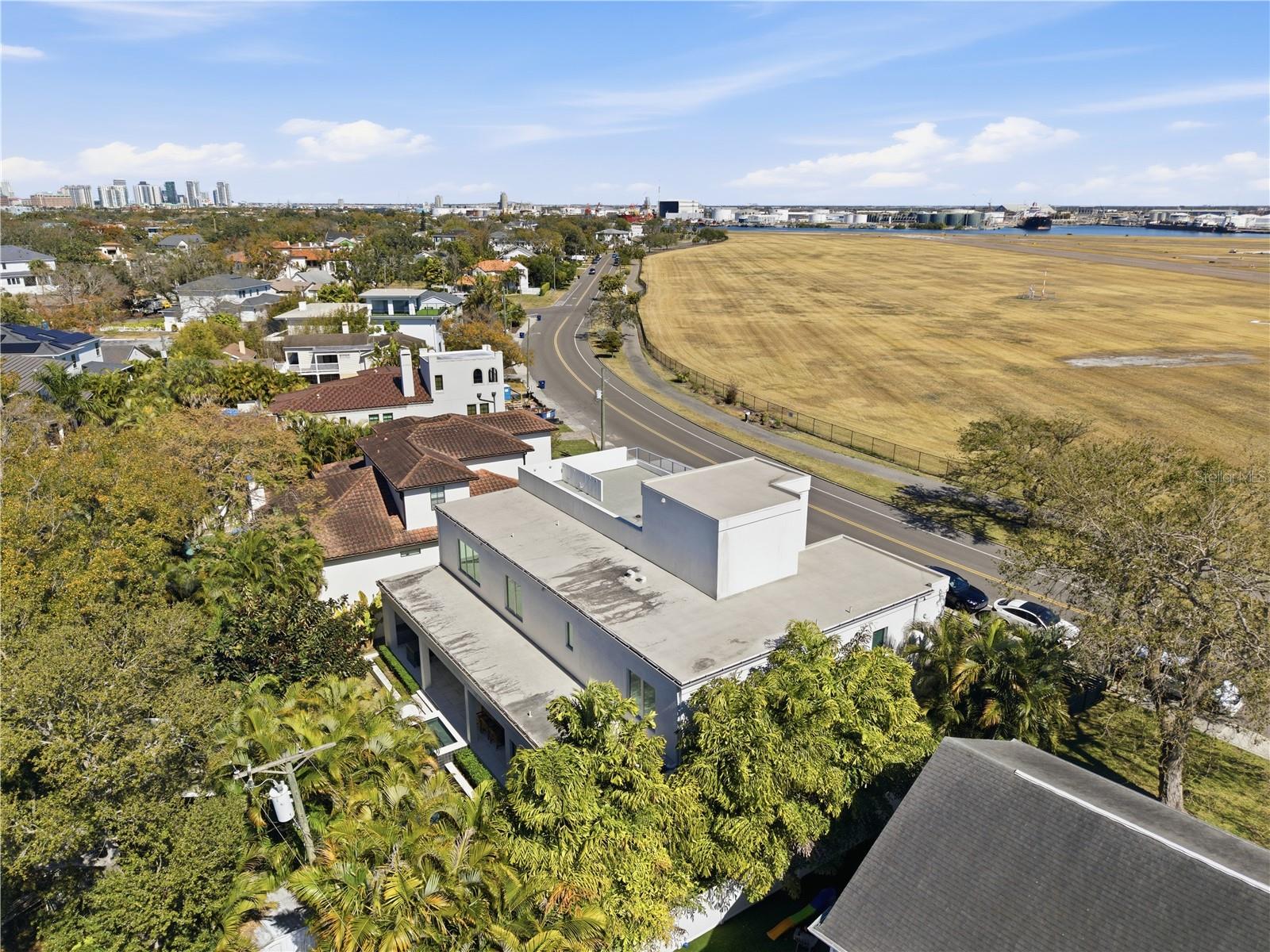 TB8478470 Property Photo