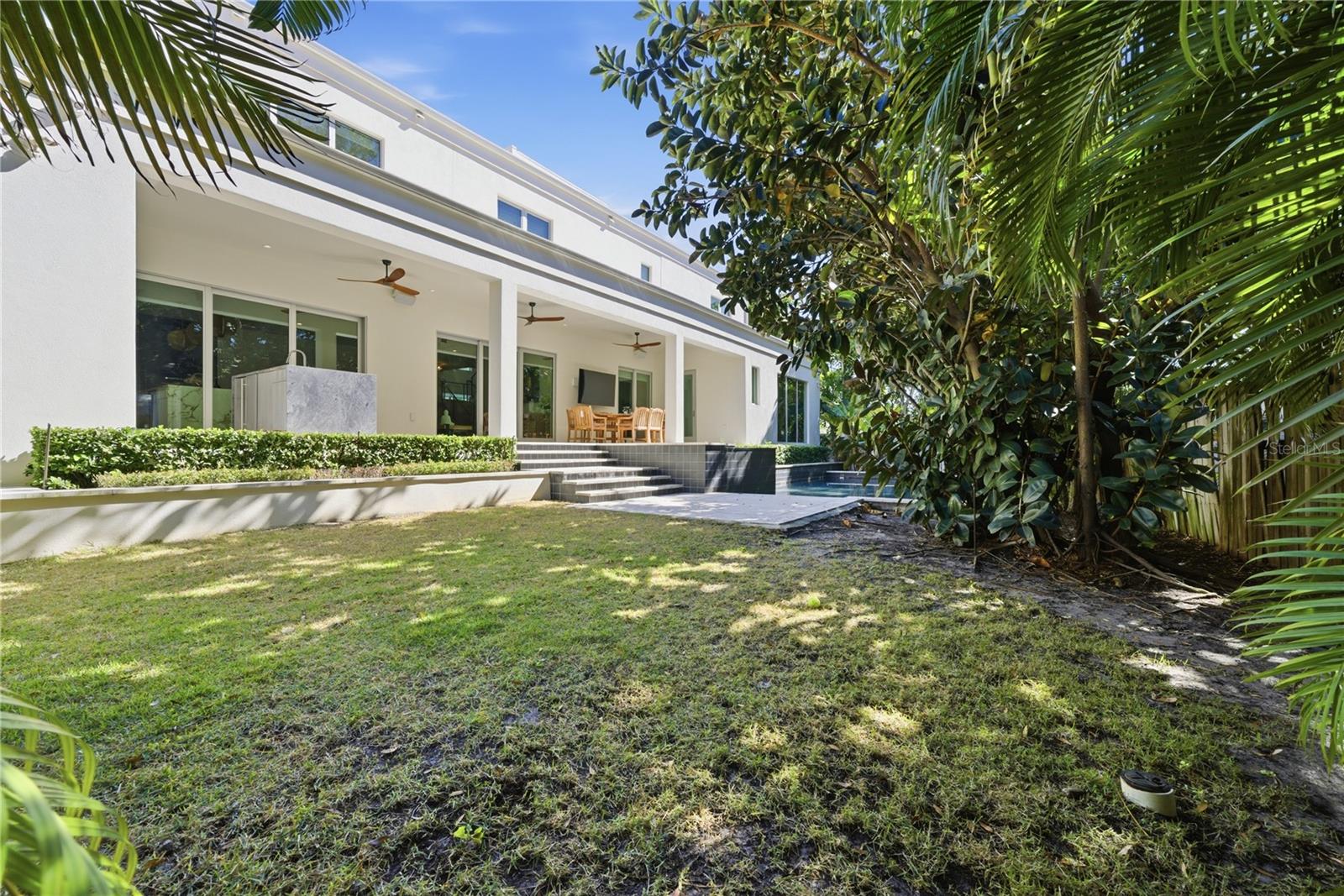 TB8478470 Property Photo