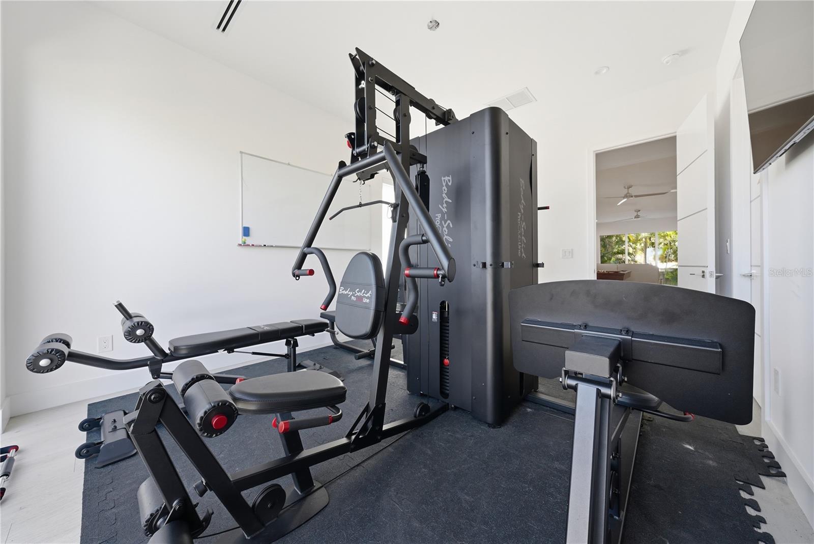 TB8478470 Property Photo