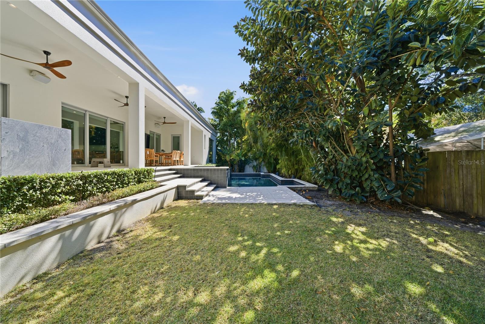 TB8478470 Property Photo