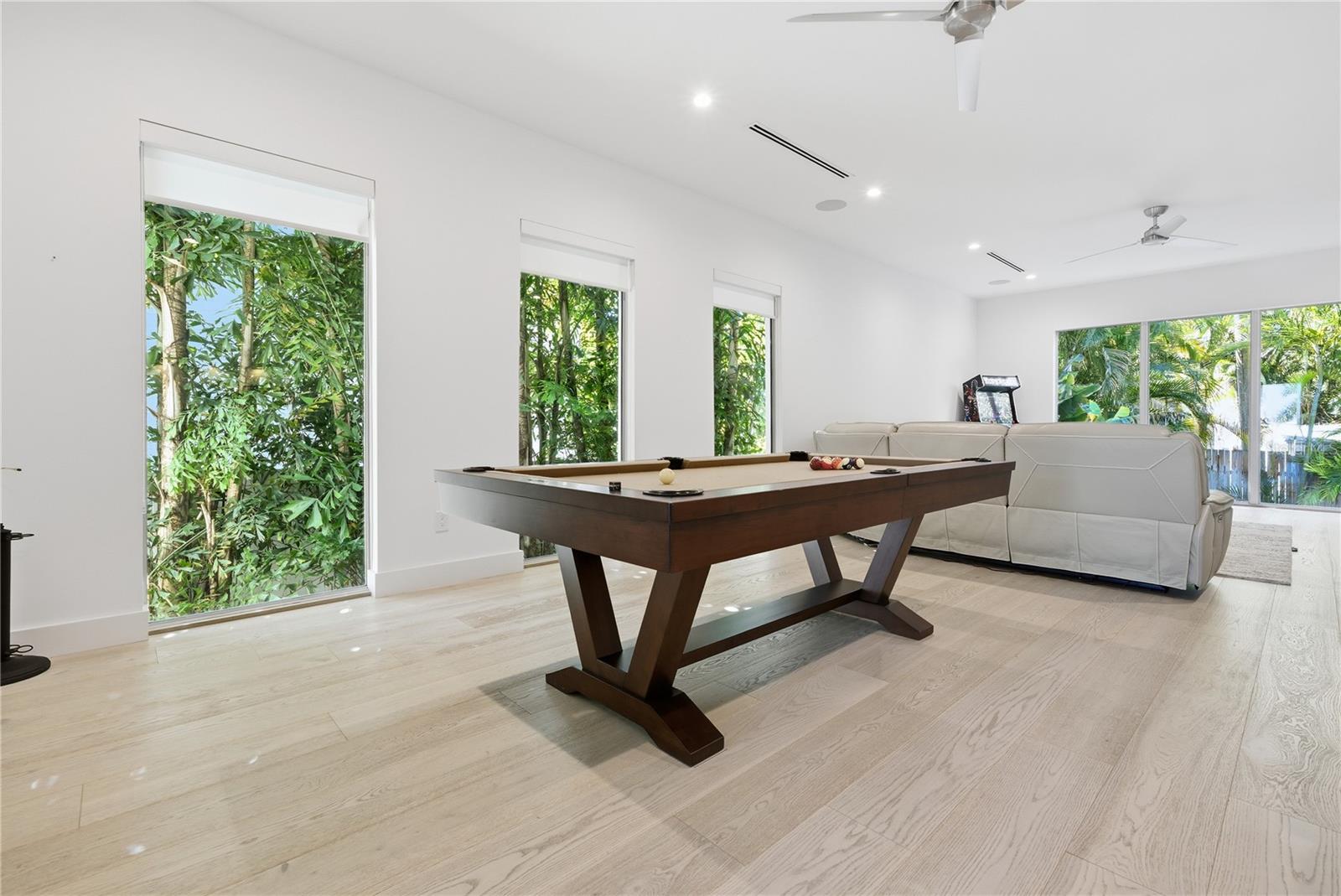 TB8478470 Property Photo