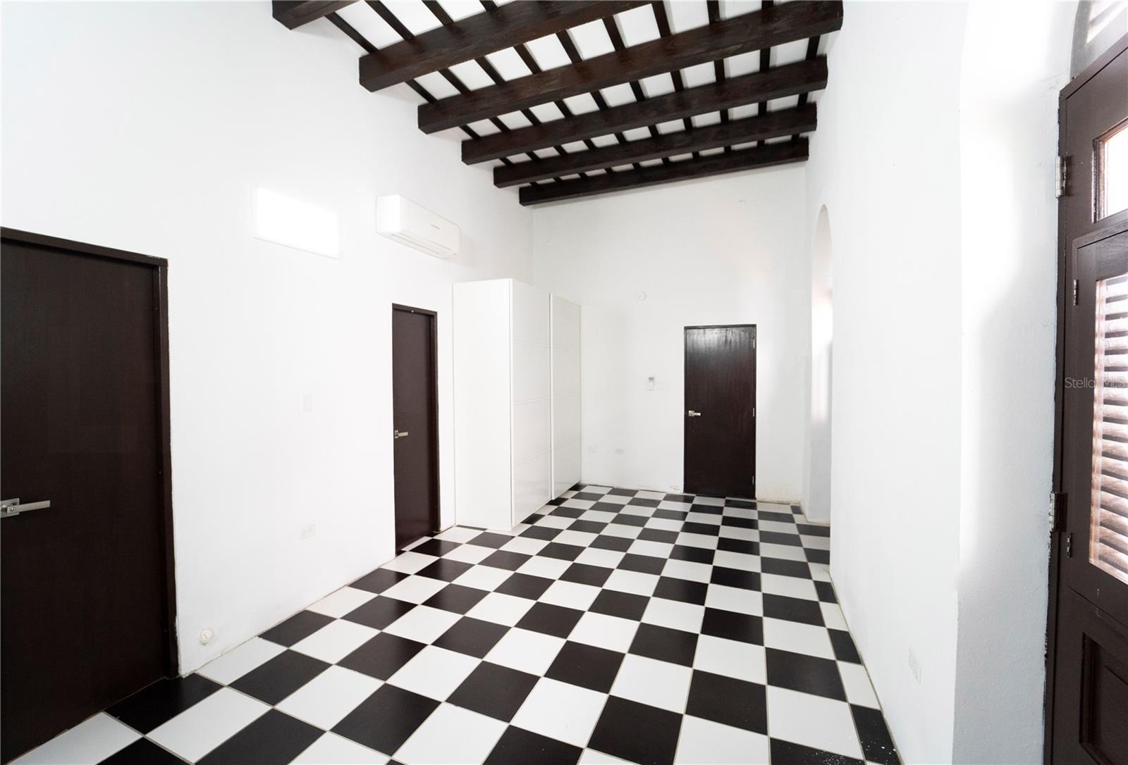 PR9119415 Property Photo