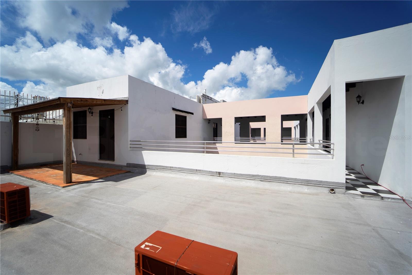 PR9119415 Property Photo