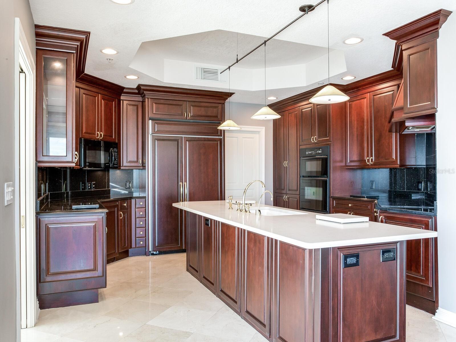 TB8478599 Property Photo